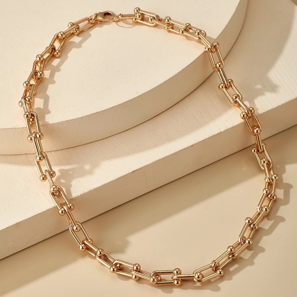 Zara Gold Horseshoe Link Chain Trend Yellow Gold Adjustable Chain Necklace - Picture 13 of 16